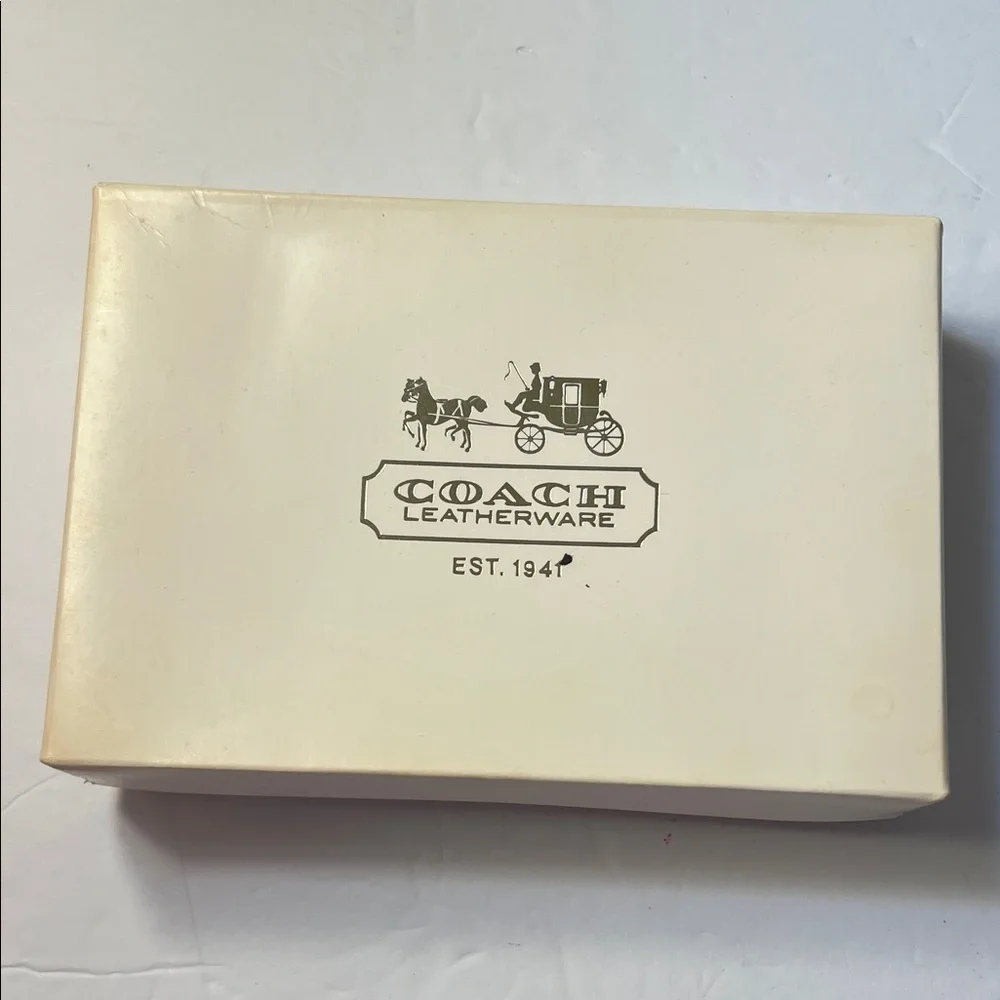 Coach 🐴 Cream Leatherware Box with Logo, Empty Box- Gift Box
